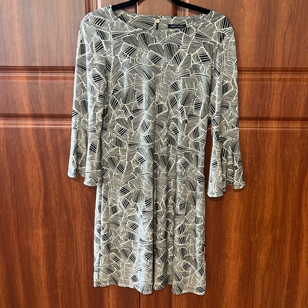 Tommy Hilfiger Bell Sleeve Dress Size 6